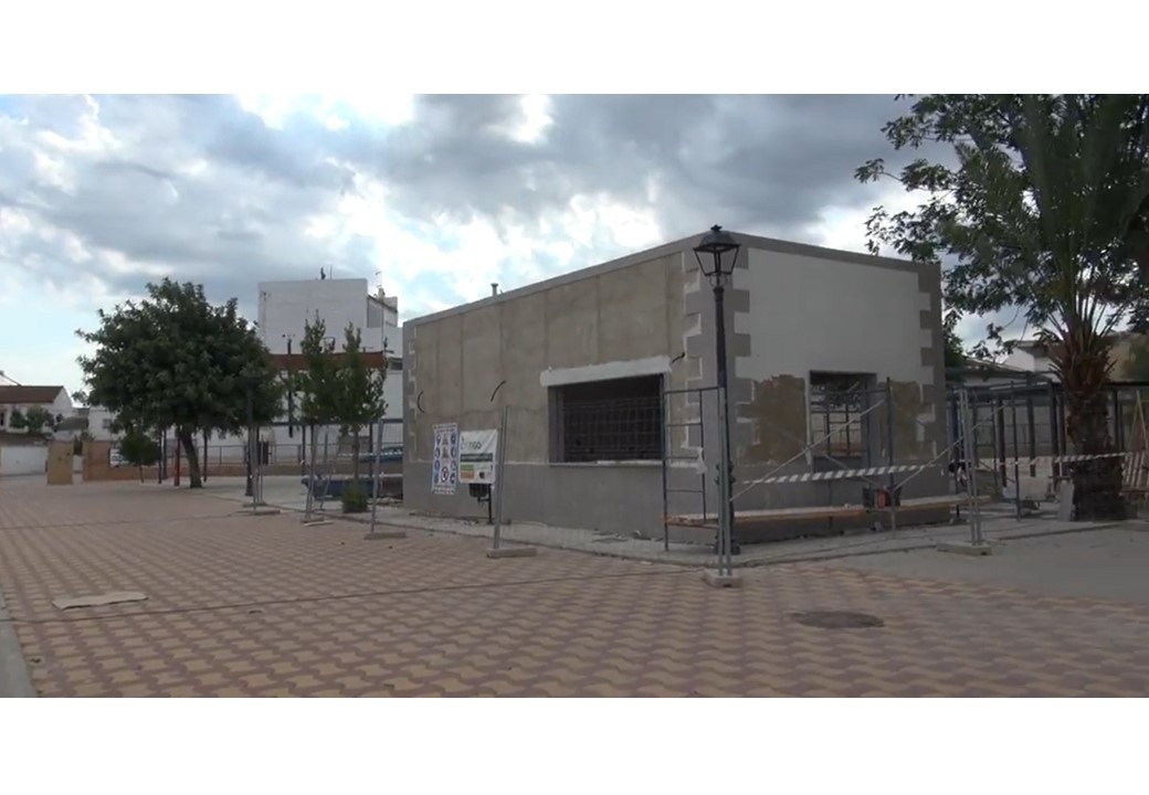 Avanzan las obras del nuevo kiosco del parque Blas Infante