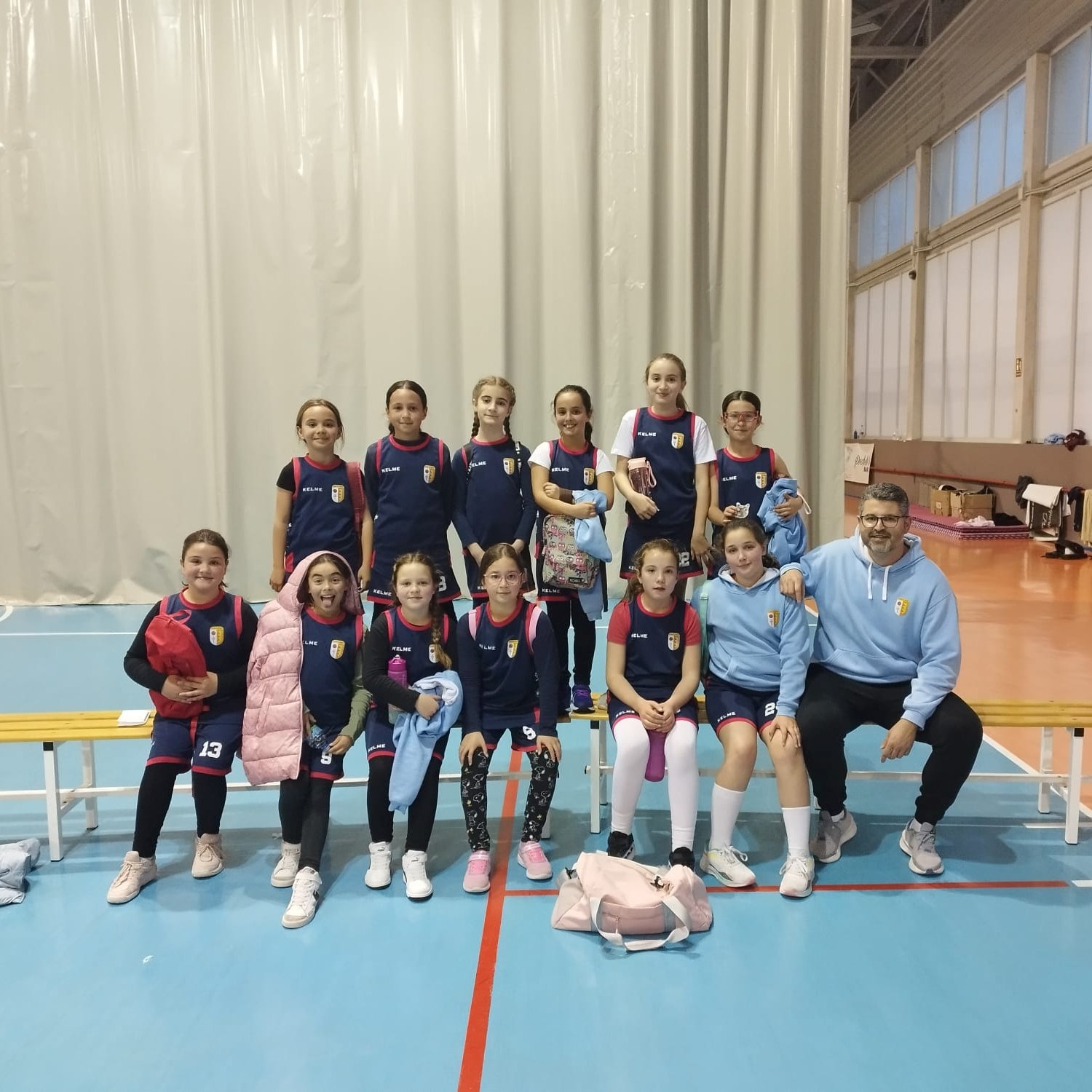 1.- LA ESCUELA MUNICIPAL DE BALONCESTO DE EL RUBIO DISPUTA