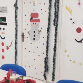 2.-TALLER NAVIDEÑO EN LA BIBLIOTECA MUNICIPAL