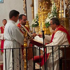 3.-1.-El sacerdote Fernando Martín toma posesión
