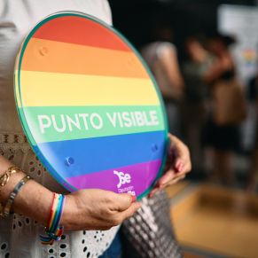 3.-154.-EL EDIFICIO DE SERVICIOS SOCIALES YA OSTENTA LA PLACA CON EL DISTINTIVO DE PU