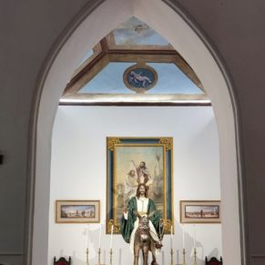 3.-El Ayuntamiento de El Rubio colabora en el pintado de la Capilla