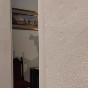 5.-El Ayuntamiento de El Rubio colabora en el pintado de la Capilla