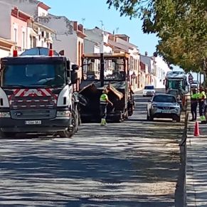 5.-FRESADO Y ASFALTADO DE TRAMOS EN MAL ESTADO DE VICENTE ALEIXANDRE Y TOMÁS Y VALIENTE