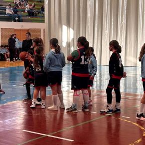 6.-La Escuela Municipal de Baloncesto de El Rubio