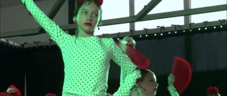 Actuación de AIRES RUBEÑOS el Día de Andalucía